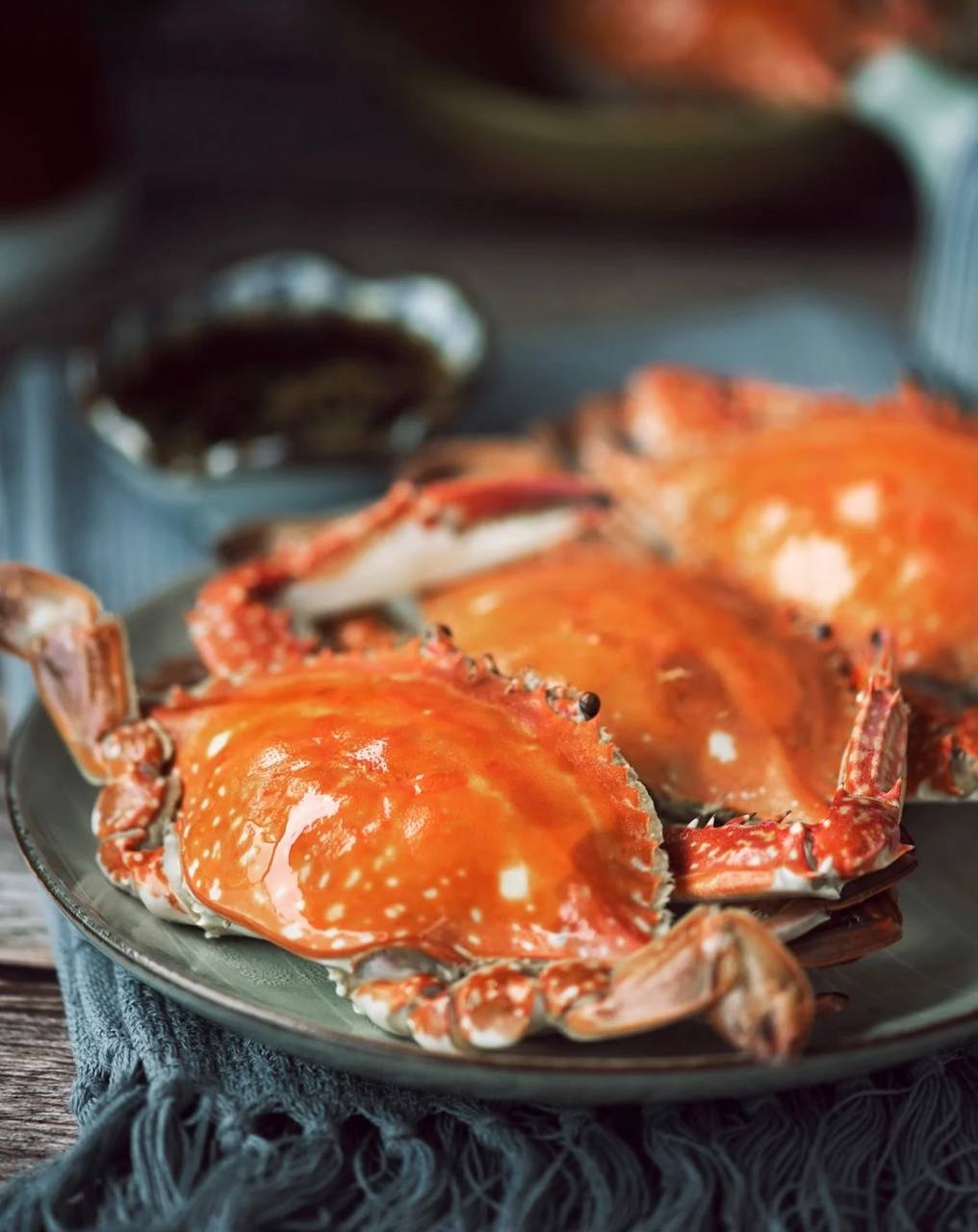 Superior Jumbo Swimming Crab: Bursting with Rich, Creamy Roe and Tomalley